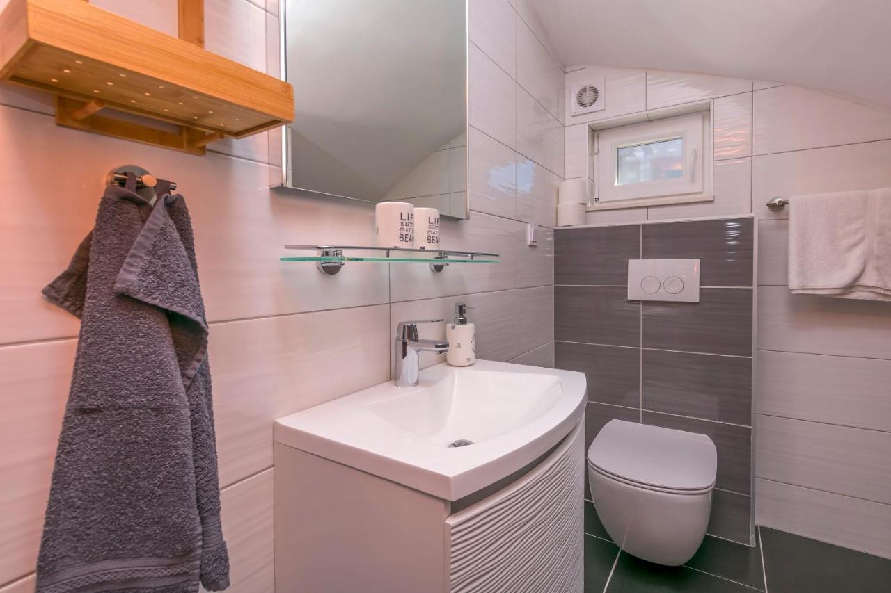 Apartments Visnja 罗戈兹尼察 外观 照片